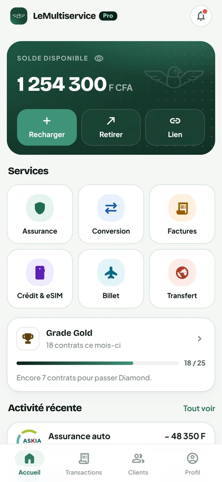 Le même portail sur téléphone, avec sa barre de navigation en bas.